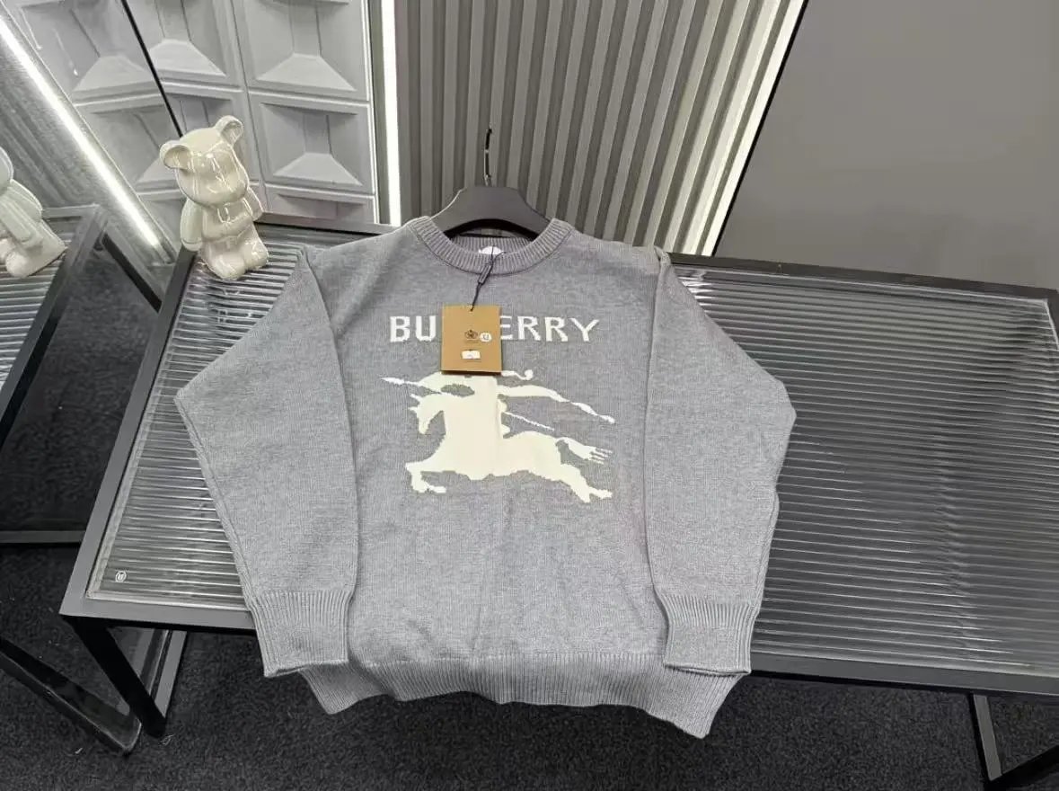 Burberry sweater 4